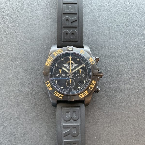 Breitling MB01109P-1
