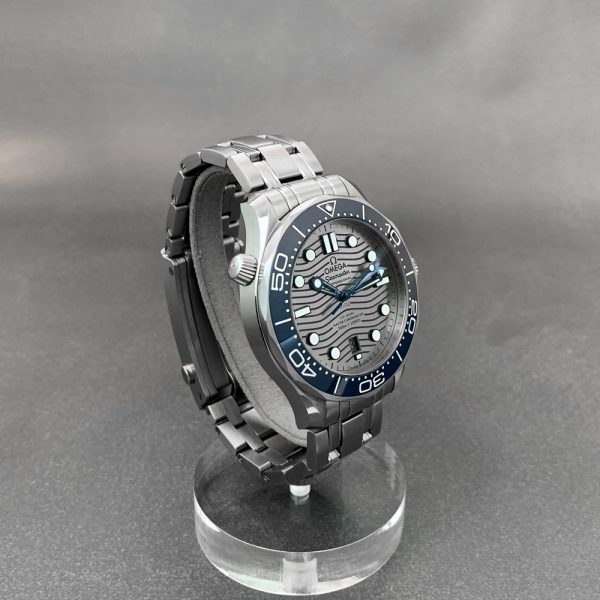 Omega Seamaster Watch 210.30.42.20.06.001 - 6