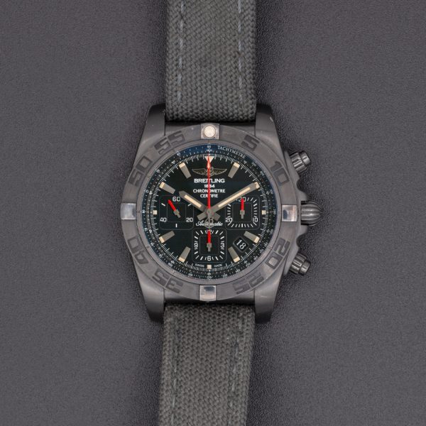 Breitling MB0111C3/BE35_1