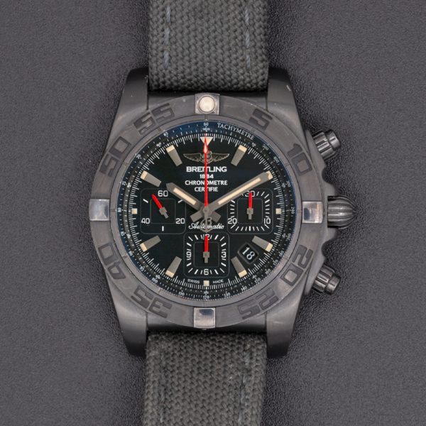 Breitling MB0111C3/BE35_2